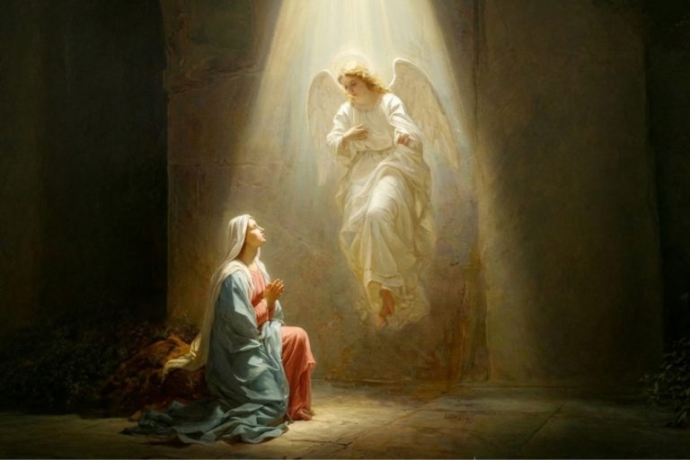 طبيعة الملائكة وجنسهم